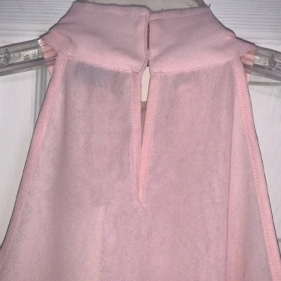 ❌DONATED❌Soft Pink Mock Neck Ruffled Frayed Edging Sleeveless Top - Picture 9 of 15